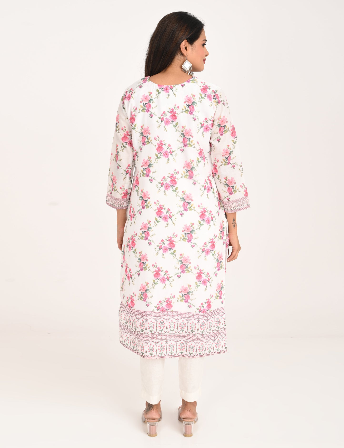 ONVIEW | 1128 | COTTON CHIKANKARI WORK WITH DIGITAL PRINT