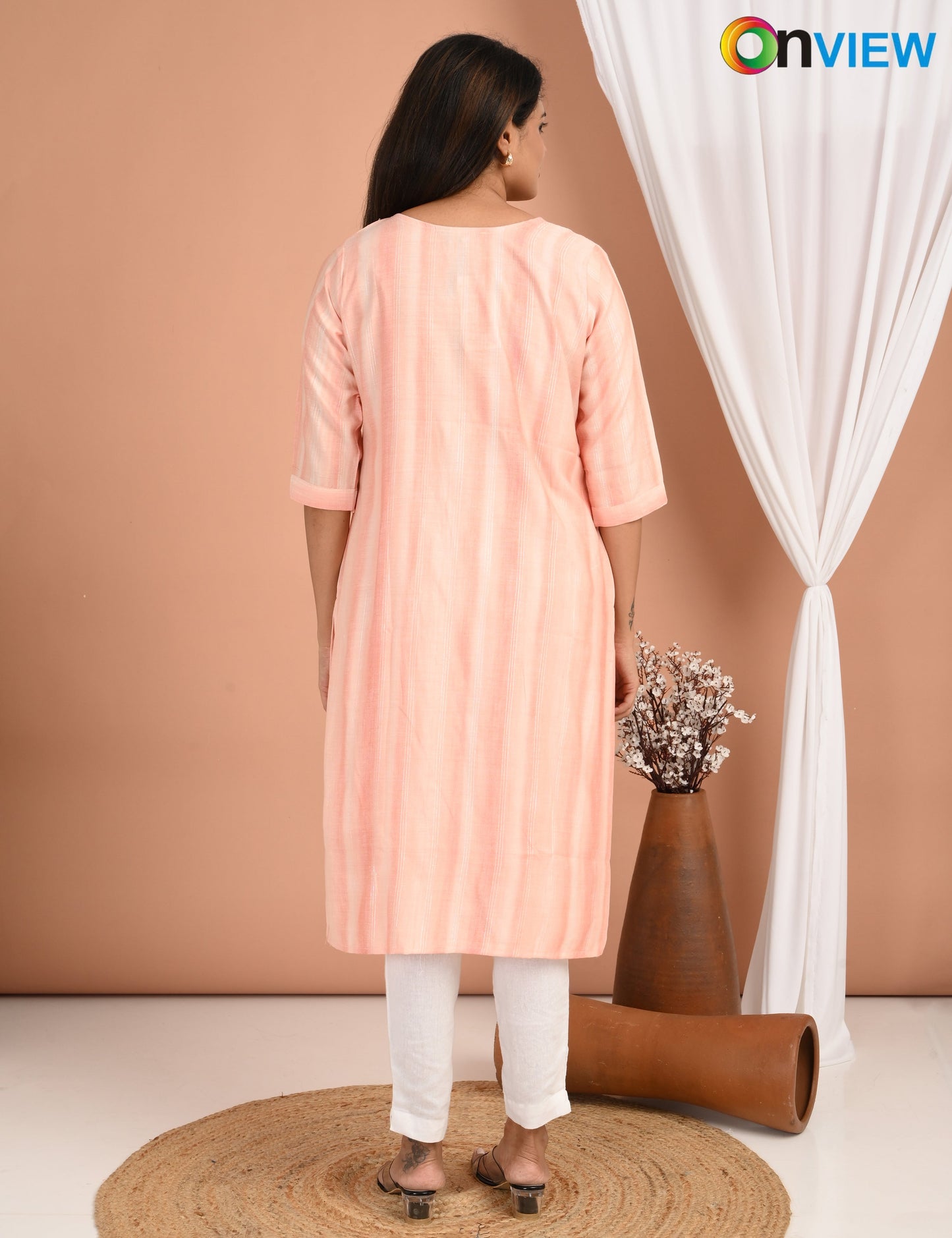 ONVIEW | 1538 | DESIGN NECK