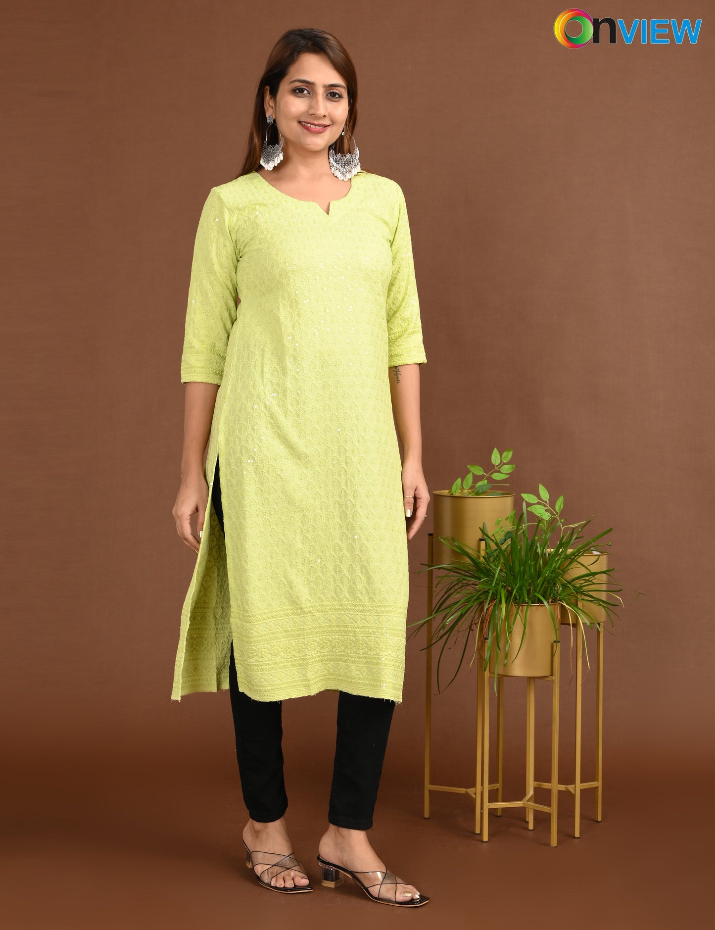 ONVIEW | 1746 | CHIKANKARI DESIGN NECK
