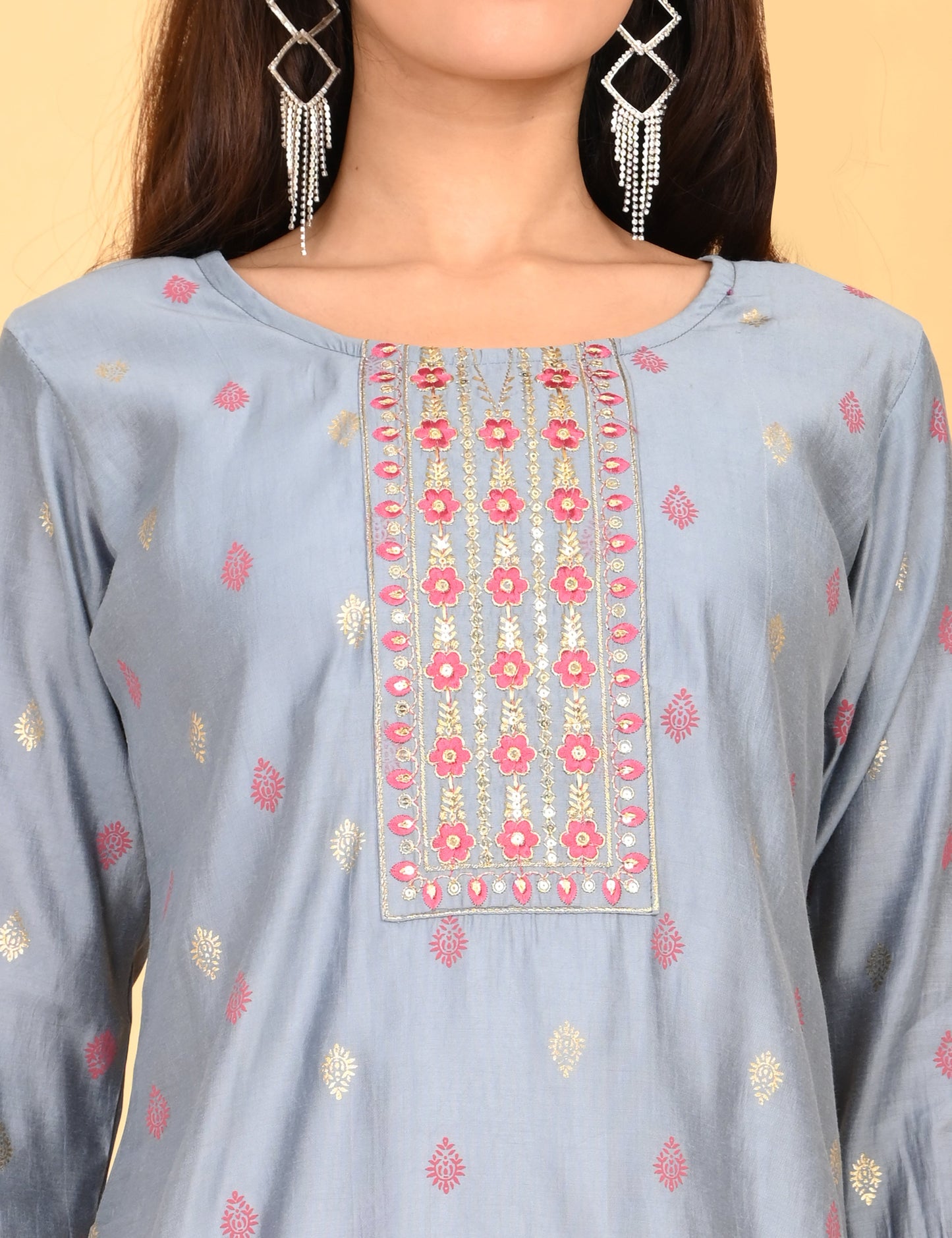 WEAME | 1122 | SILK SMALL EMBROIDERY.