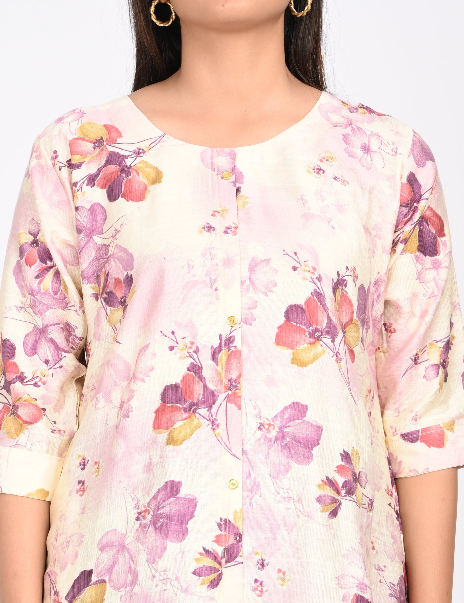 ROUND NECK